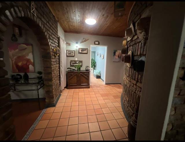 4 BEDROOM HOUSE FOR SALE IN DORANDIA